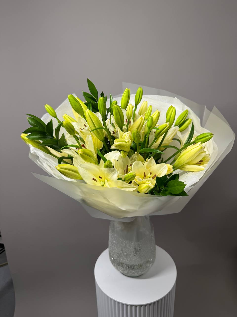 white asiatic lily bouquet Elegant White Lily Bouquet