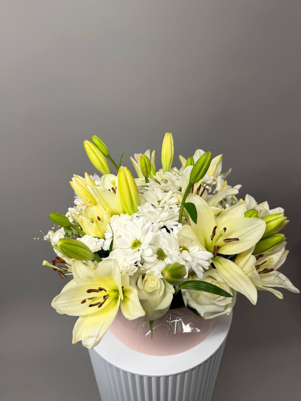 grace lily flower White Grace Box