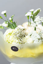 Pure Elegance White Bouquet
