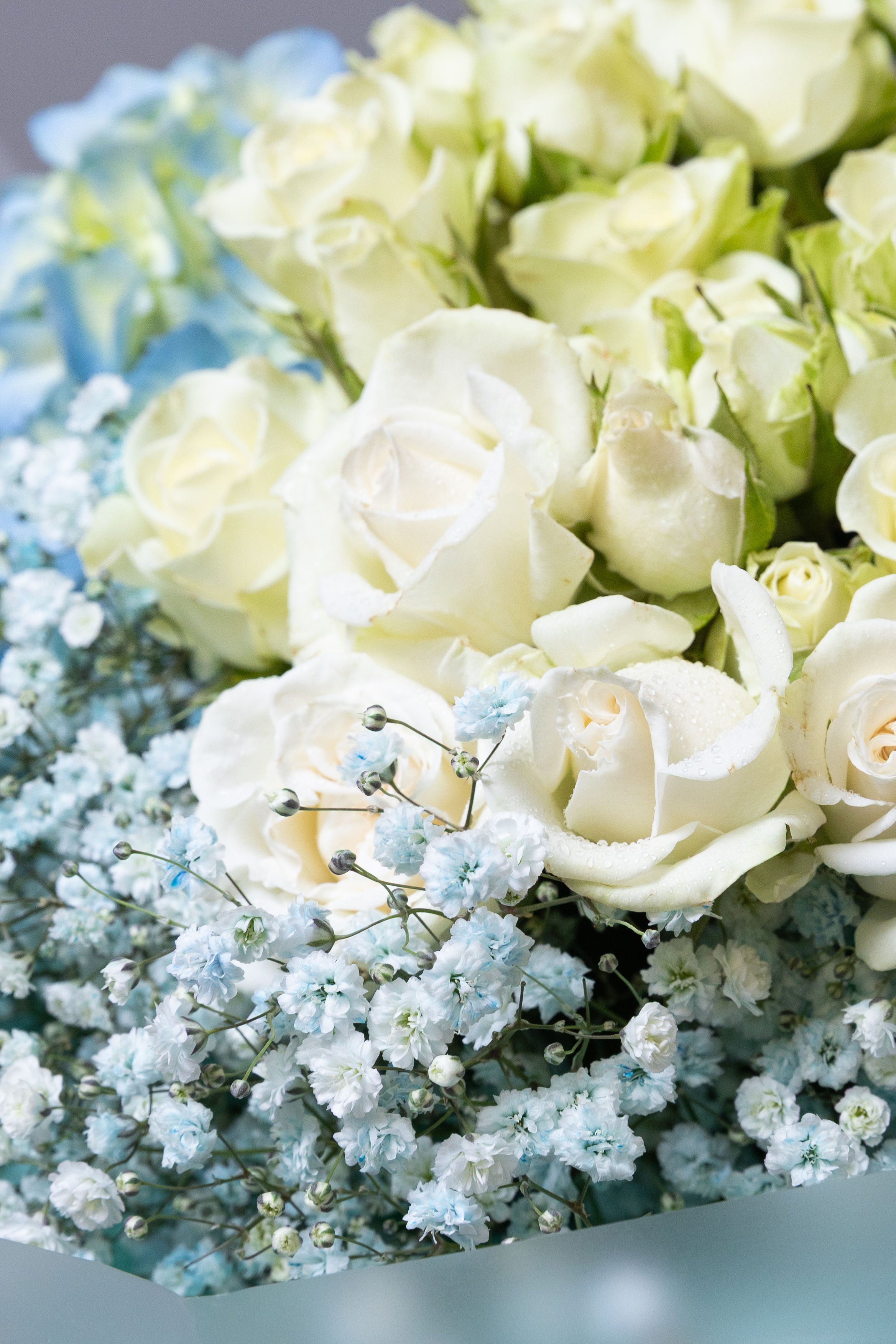 Sky Whisper Rose Bouquet