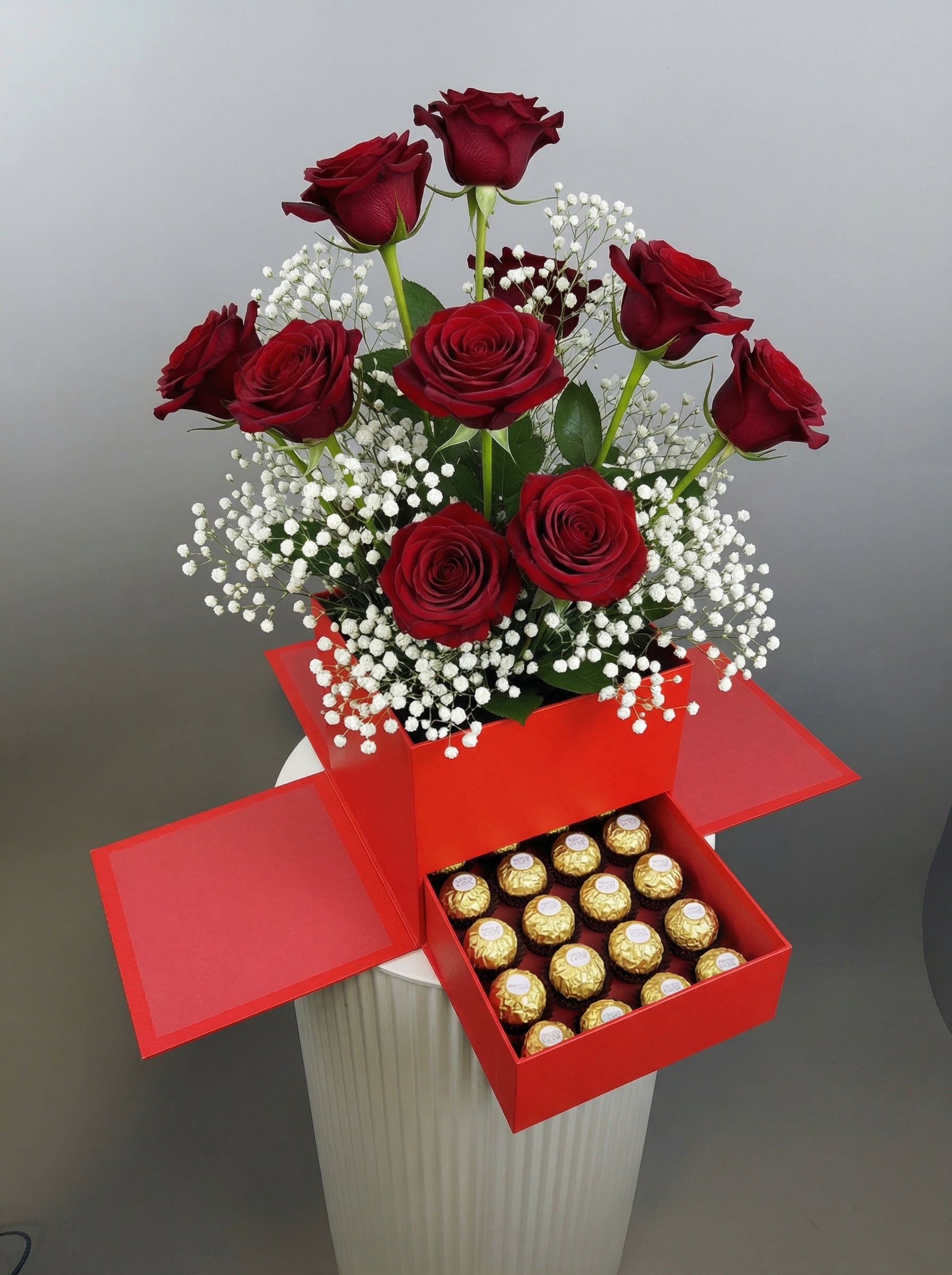Classic Red Roses & Chocolate Box